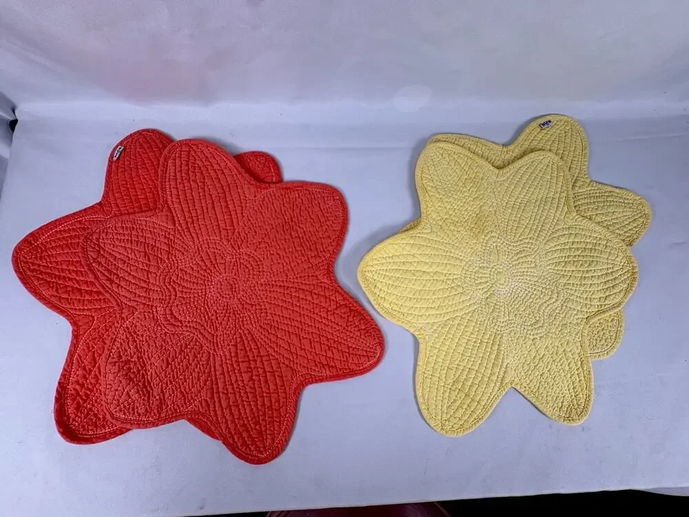 VTG Set 4 Vera Neumann Quilted Flower Placemat/ SEE DESCRIPTION